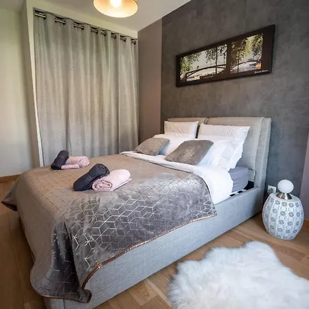 Apartment La Dalbigny - T2 Classe 3 Etoiles 100 M Du Parking *